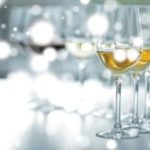 distinctly-kelowna-tours-ice-wine-tour2-600×400