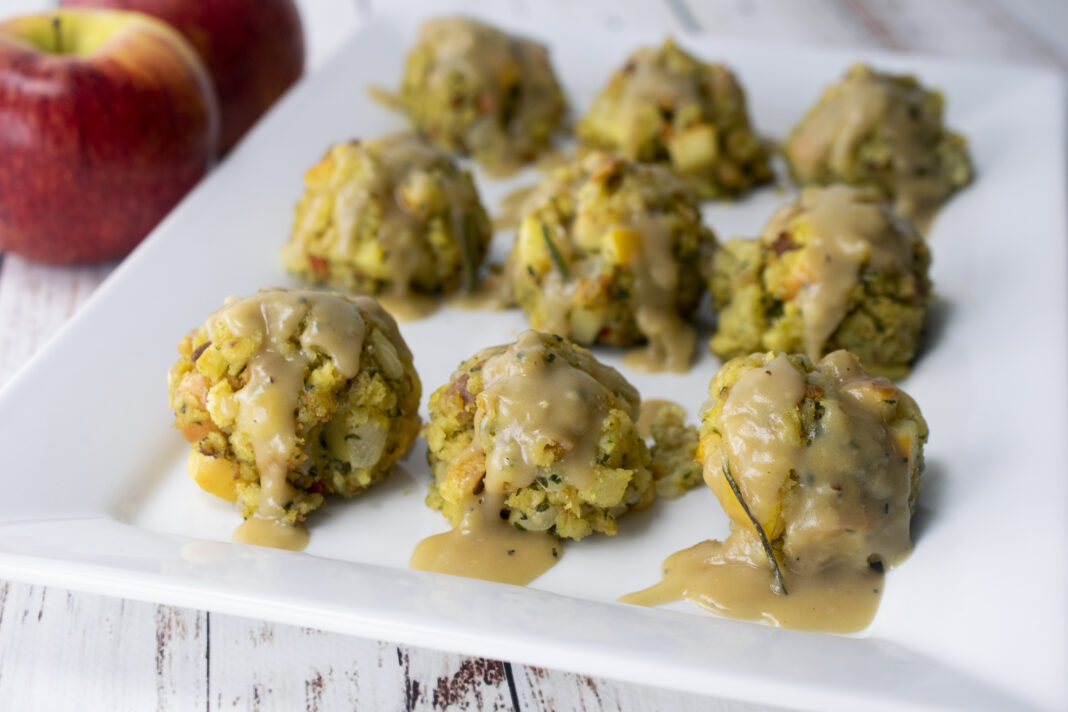 15AppleStuffingBiteswithRosemaryGravy
